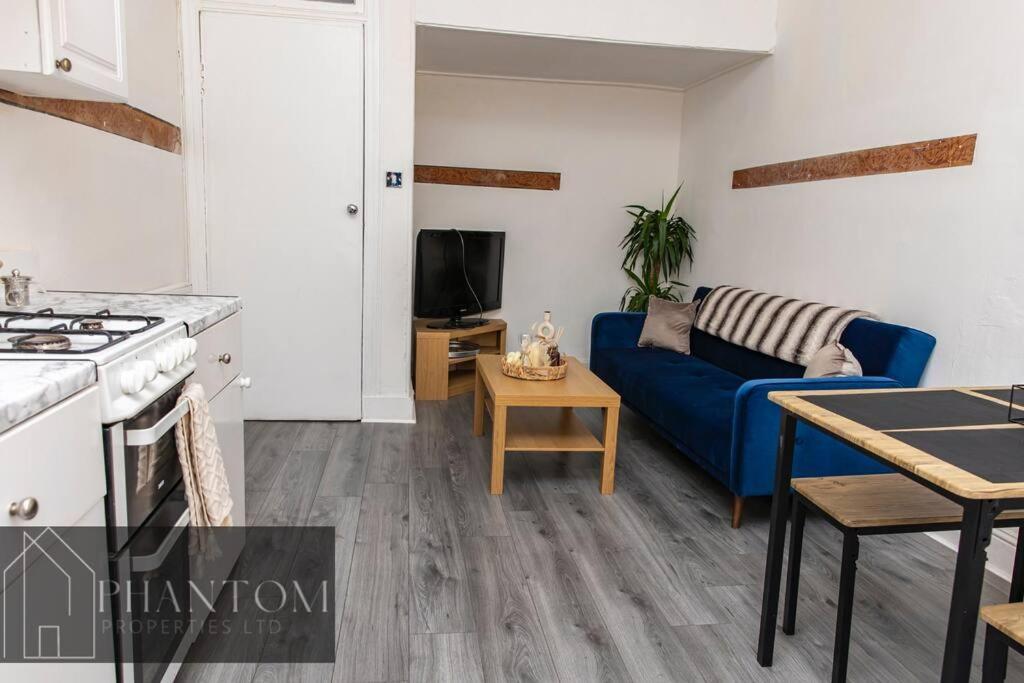 Complex Suite Глазгоу Екстериор снимка